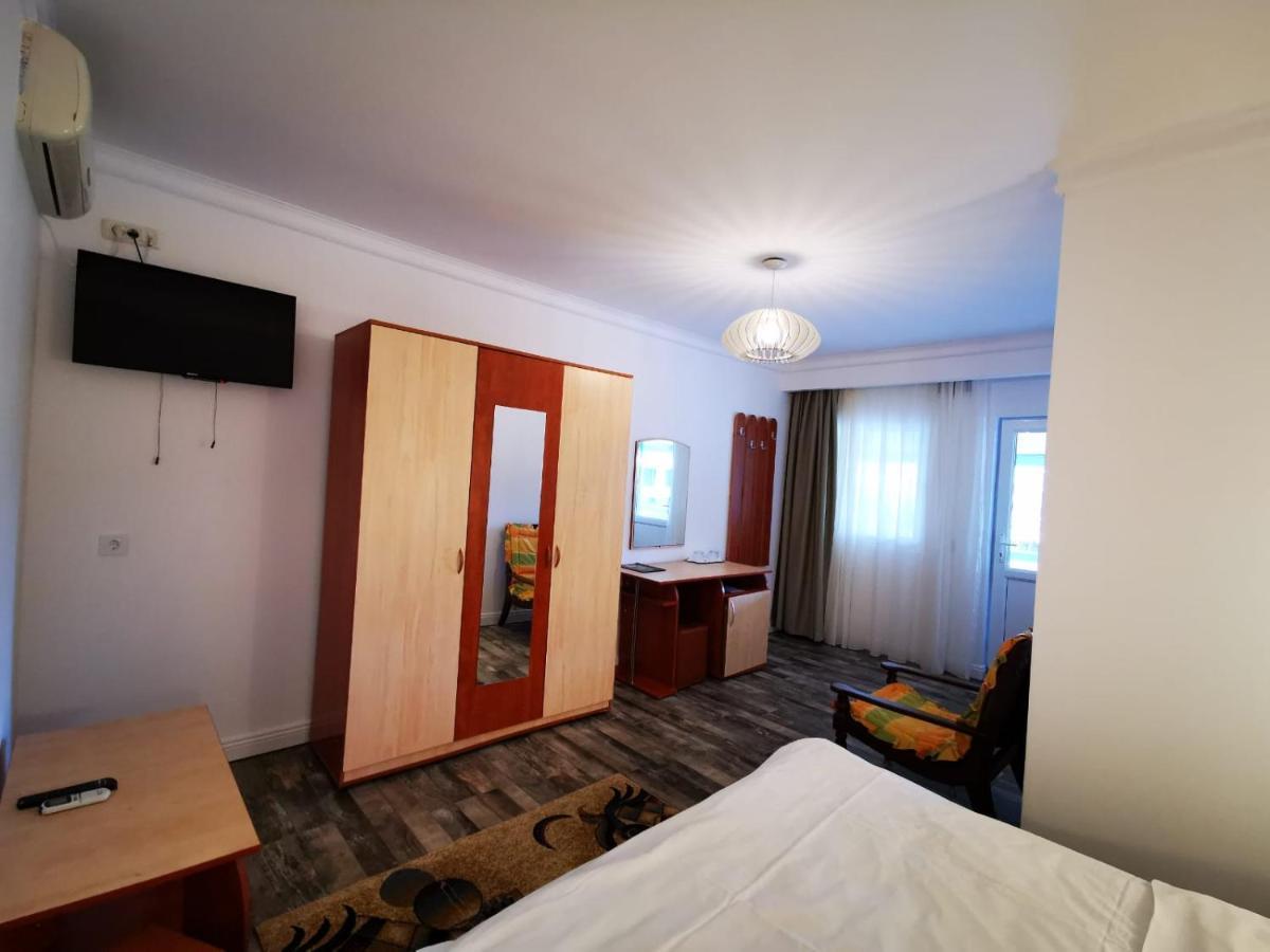 Hotel Sunrise Crisan  Bagian luar foto