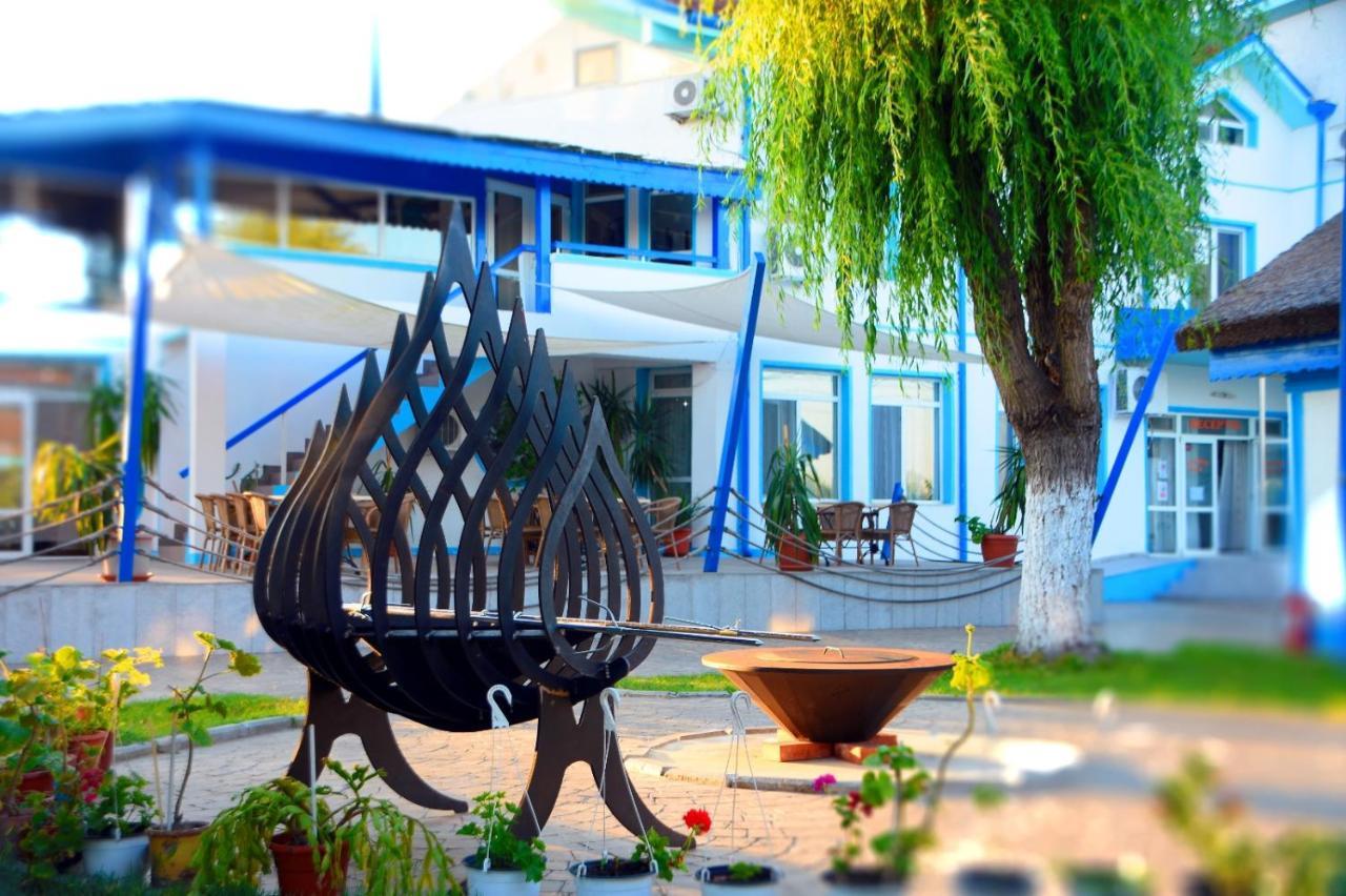 Hotel Sunrise Crisan  Bagian luar foto
