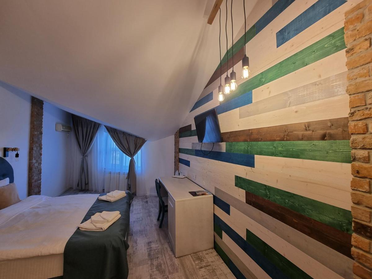 Hotel Sunrise Crisan  Bagian luar foto