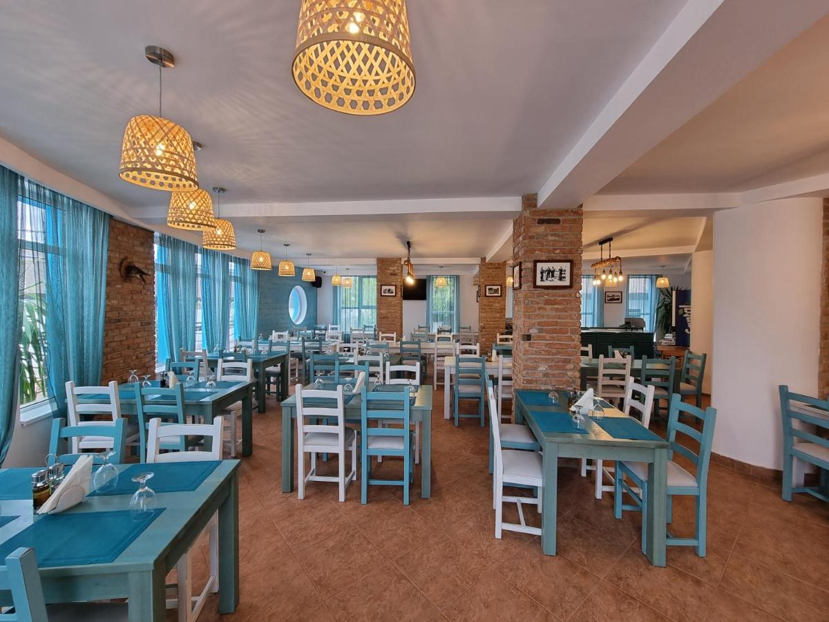 Hotel Sunrise Crisan  Bagian luar foto