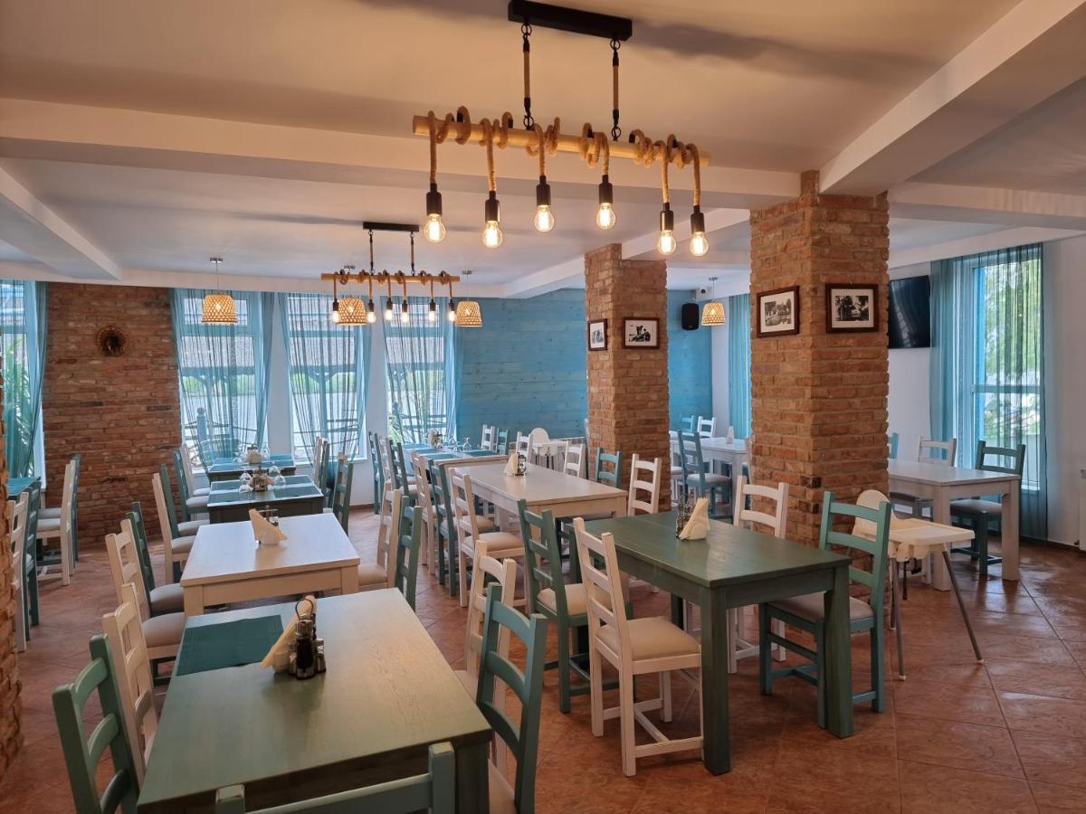 Hotel Sunrise Crisan  Bagian luar foto