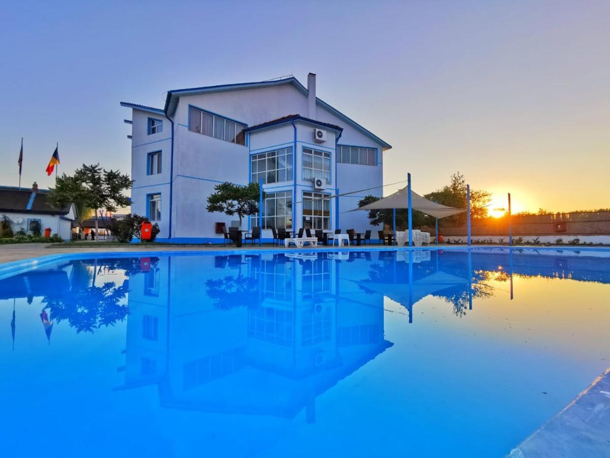 Hotel Sunrise Crisan  Bagian luar foto